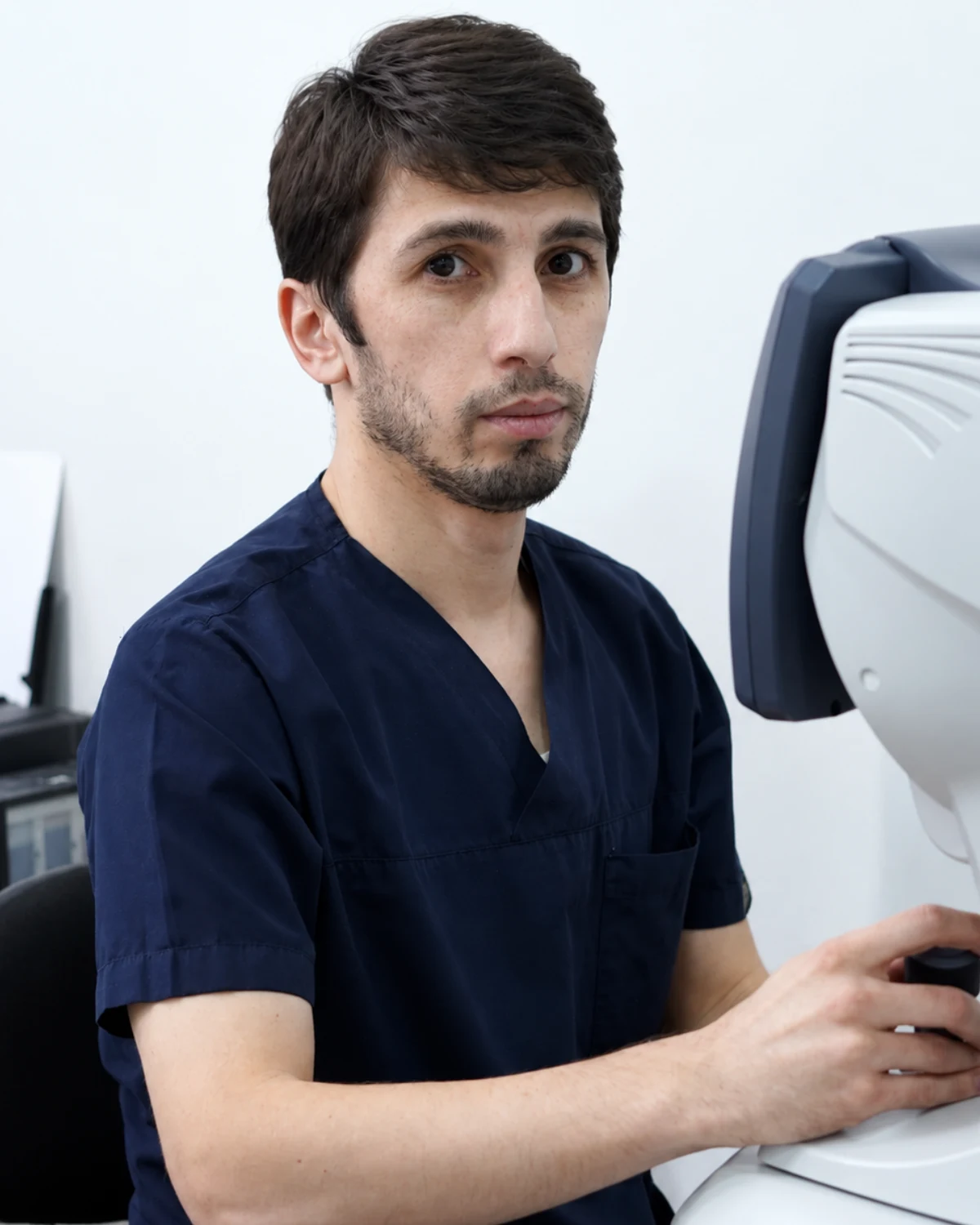 doctor photo: Axmedov Jasur Botirovich